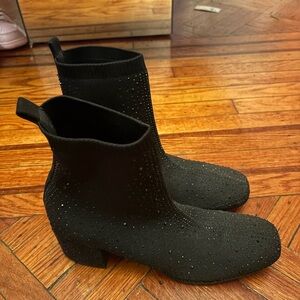Elegant Black Ankle Boots